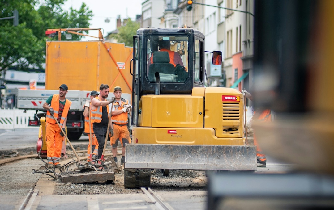 Service & maintenance